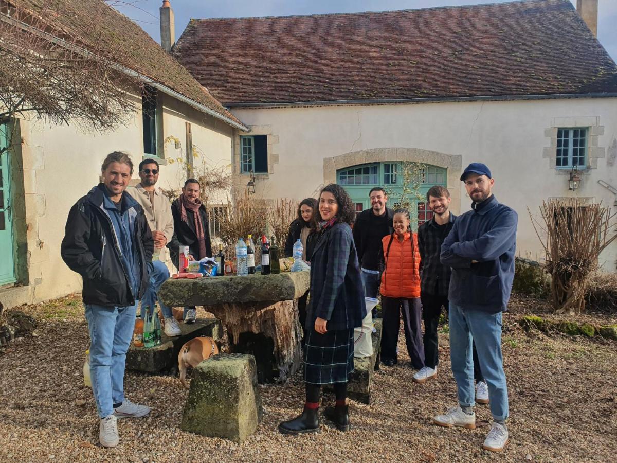 Saint-Amand-en-Puisaye Ferme Equestre & Chambres D'Hotes Gateau Stables Proche Guedelon المظهر الخارجي الصورة